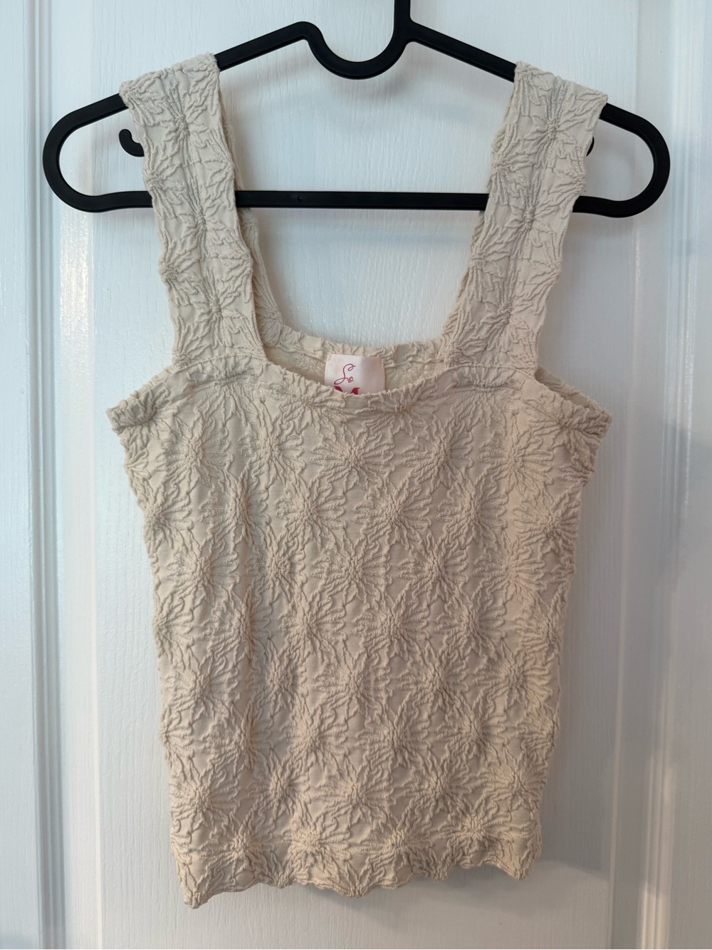 So Me Cream Floral Embroidered Jacquard Seamless Square Neck Tank Top Wide Strap - Picture 3 of 12